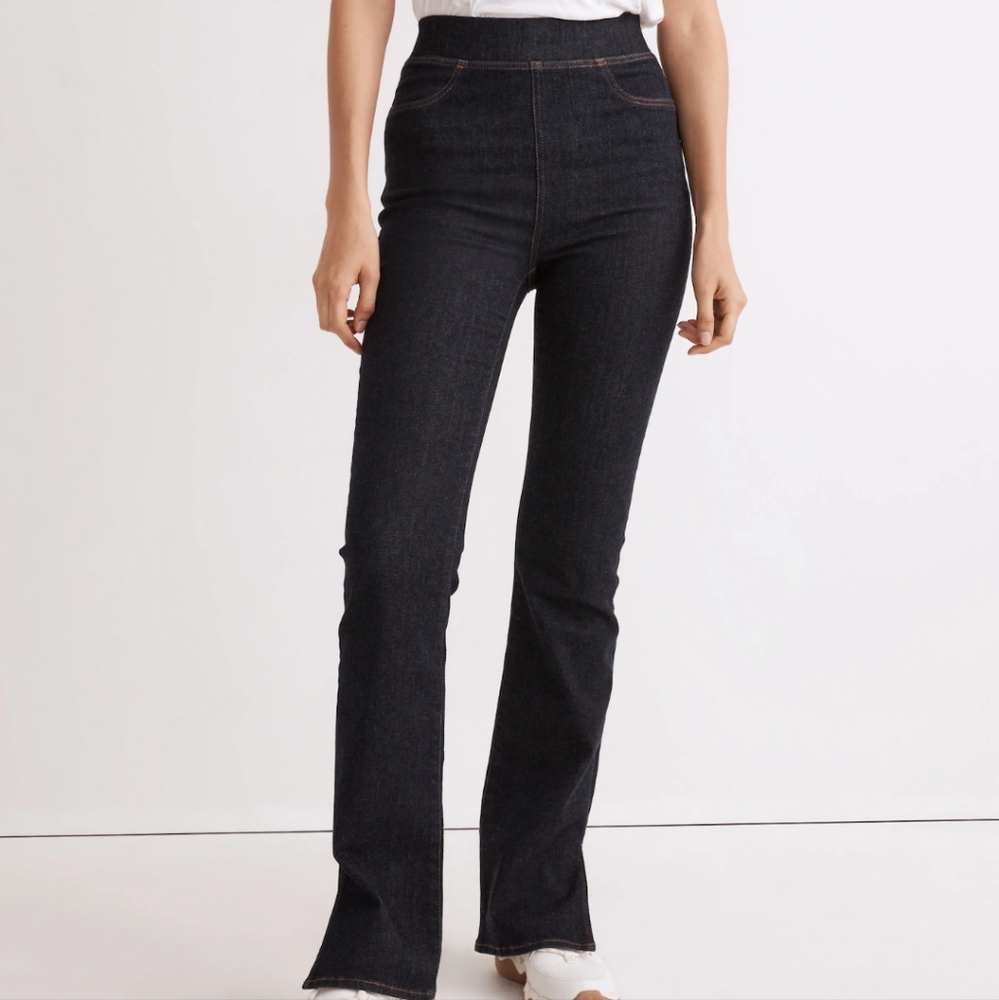 LIKE NEW Madewell Pull-On Skinny Flare Jeans in Heavenley Wash Size 27 - Picture 2 of 12
